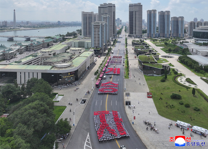 7-조국해방80돐 뜻깊게 경축